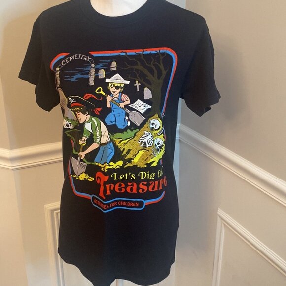 Spencer's Gothic T-shirt size small - Picture 1 of 5
